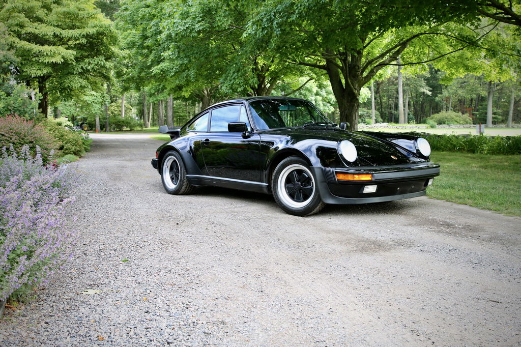 Porsche 911 Turbo 3.3 (US)
