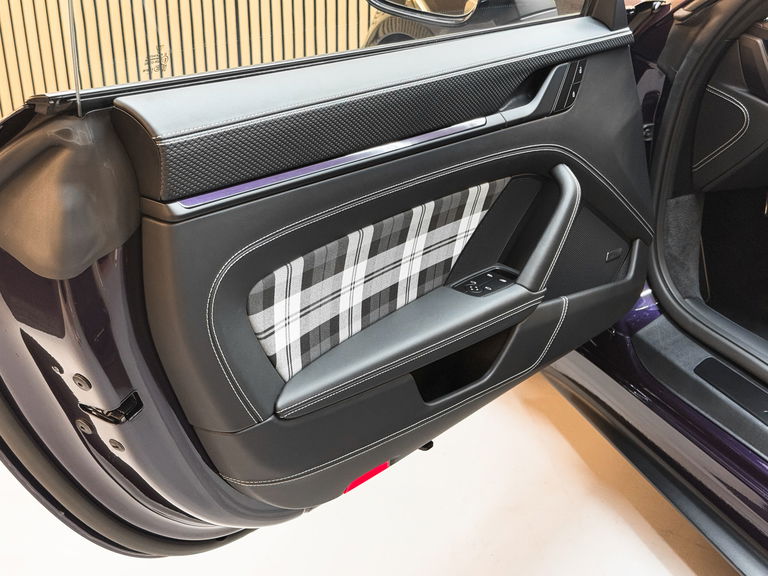 Porsche 992 GT3 Touring