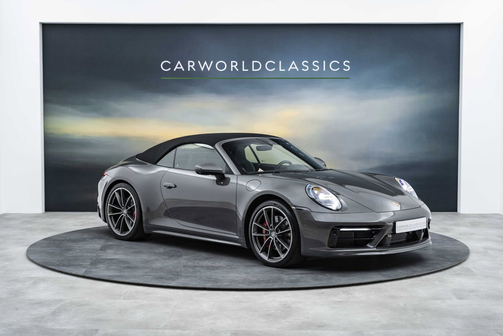 Porsche 992 Carrera 4S