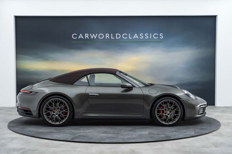 Porsche 992 Carrera 4S