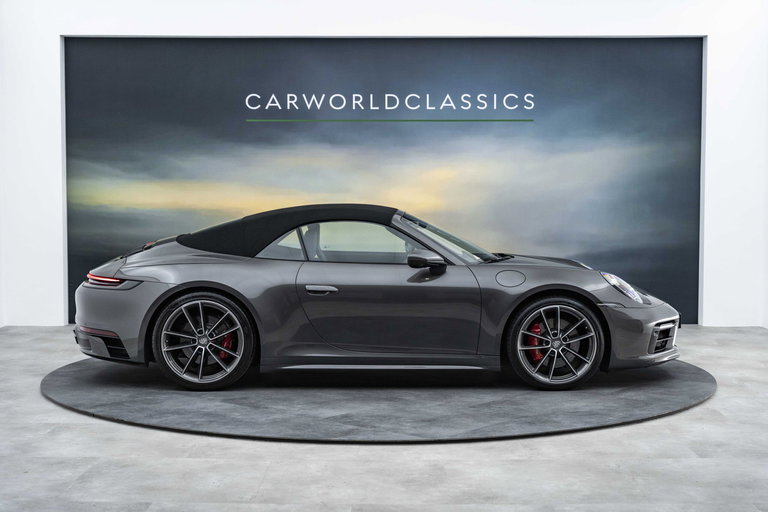 Porsche 992 Carrera 4S