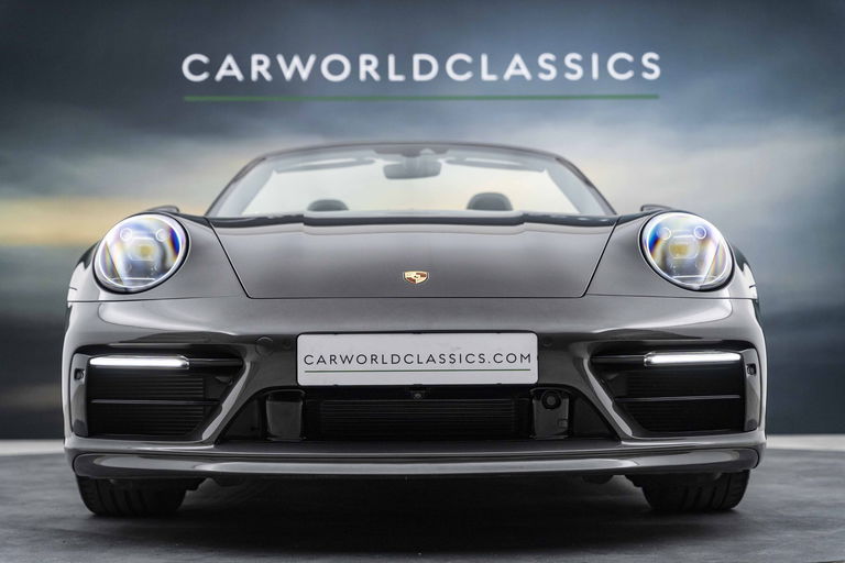 Porsche 992 Carrera 4S