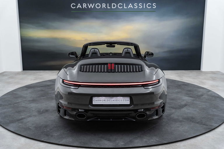 Porsche 992 Carrera 4S