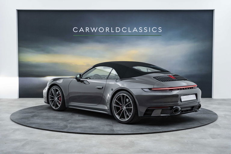 Porsche 992 Carrera 4S