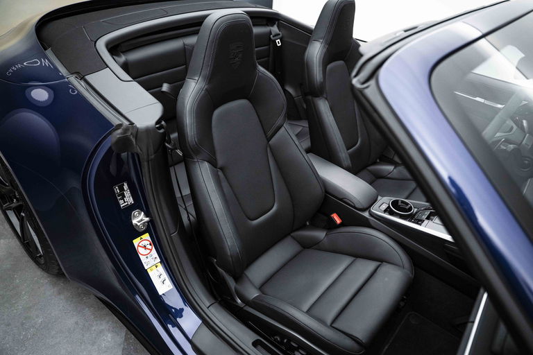 Porsche 992 Carrera 4S