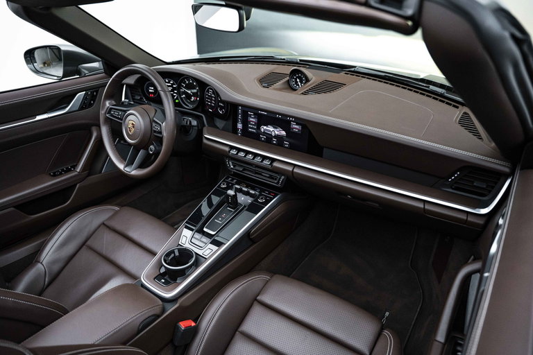 Porsche 992 Carrera 4S