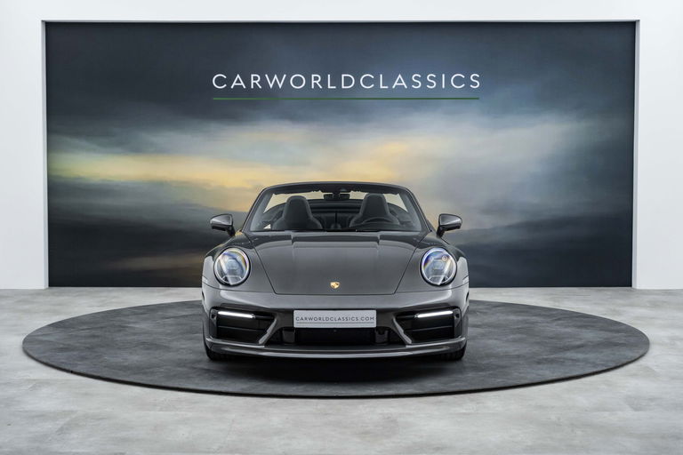 Porsche 992 Carrera 4S