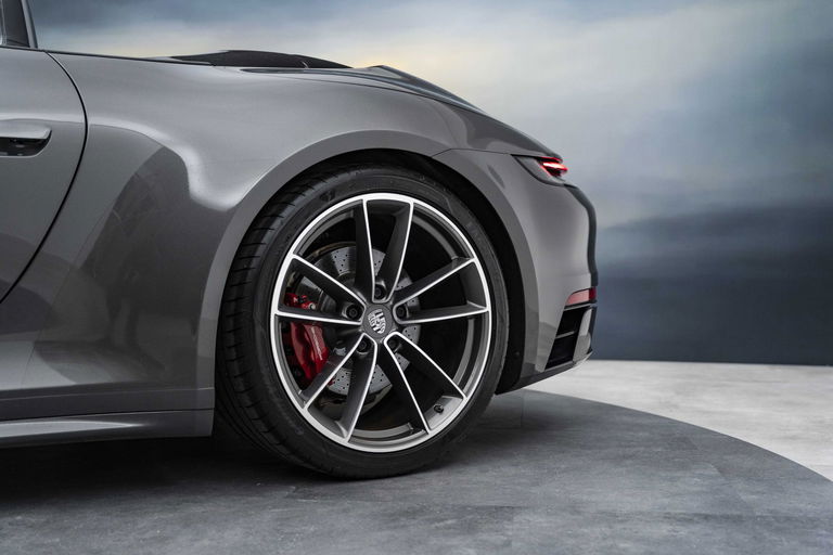 Porsche 992 Carrera 4S