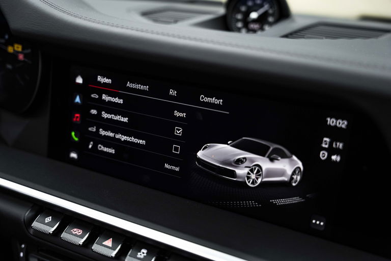 Porsche 992 Carrera 4S