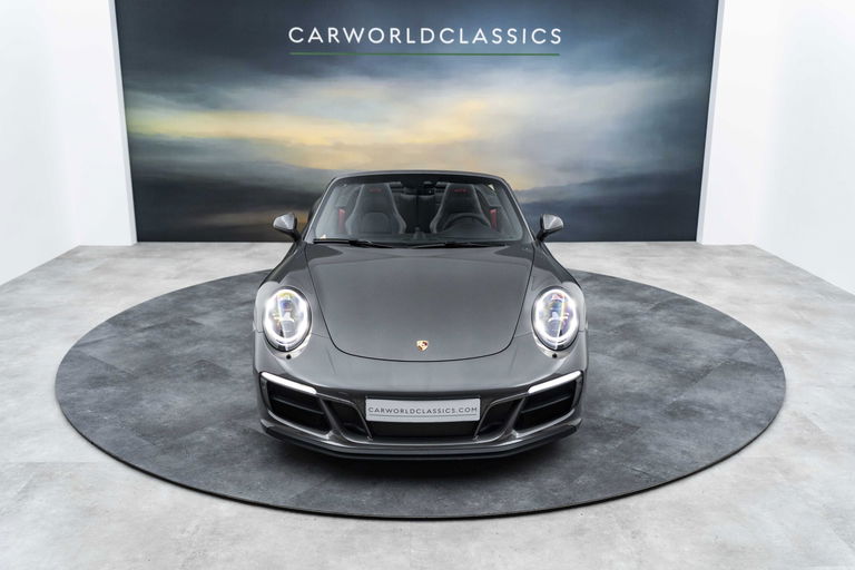 Porsche 991.2 Carrera GTS