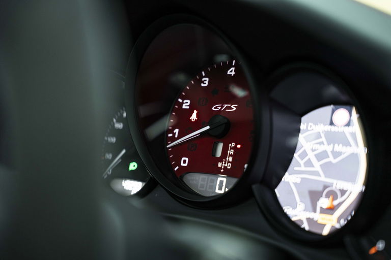 Porsche 991.2 Carrera GTS