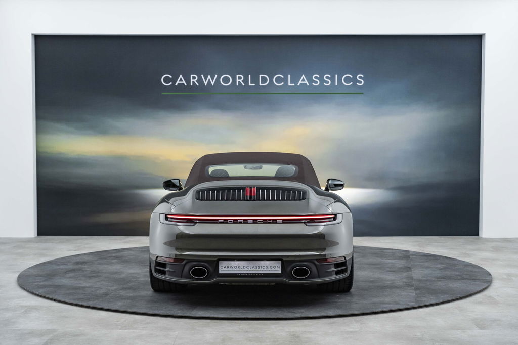 Porsche 992 Carrera 4S