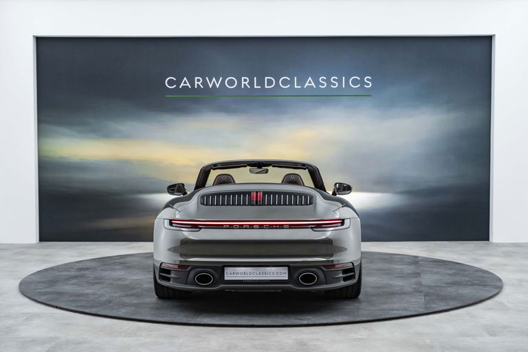 Porsche 992 Carrera 4S