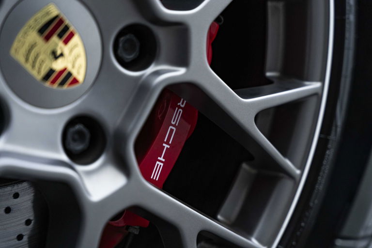 Porsche 992 Carrera 4S