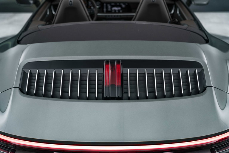 Porsche 992 Carrera 4S