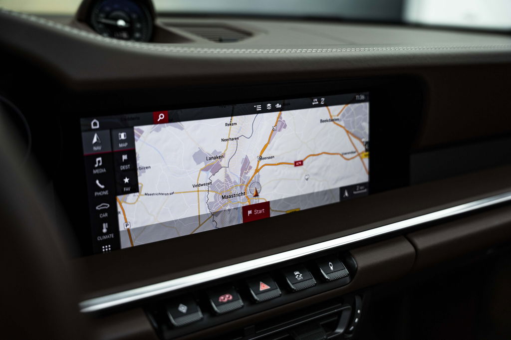 Porsche 992 Carrera 4S