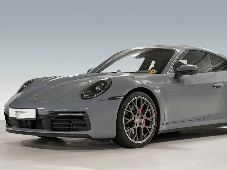 Porsche 992 Carrera 4S
