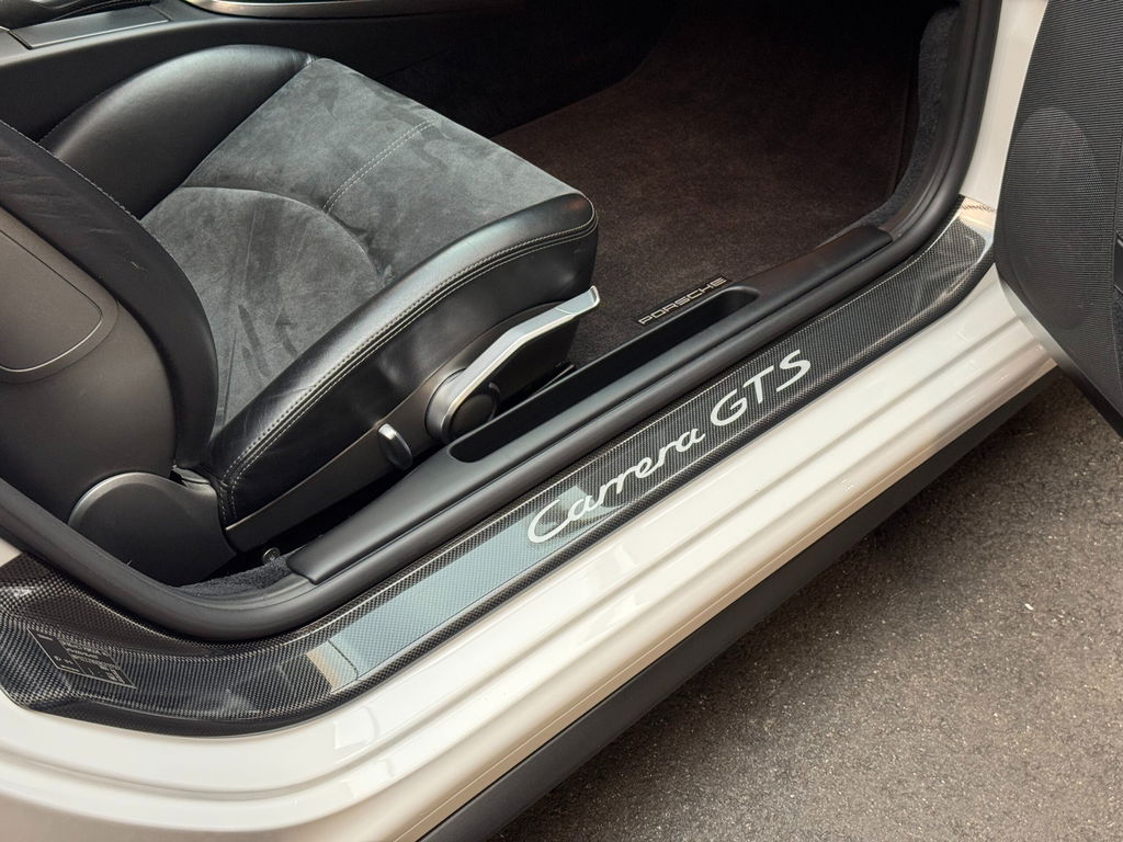 Porsche 997.2 Carrera GTS