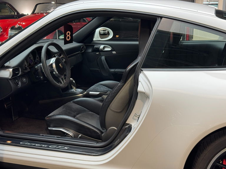 Porsche 997.2 Carrera GTS