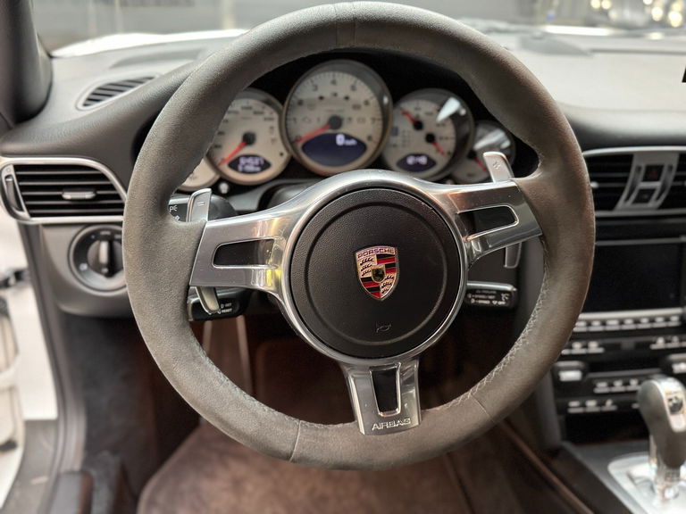 Porsche 997.2 Carrera GTS