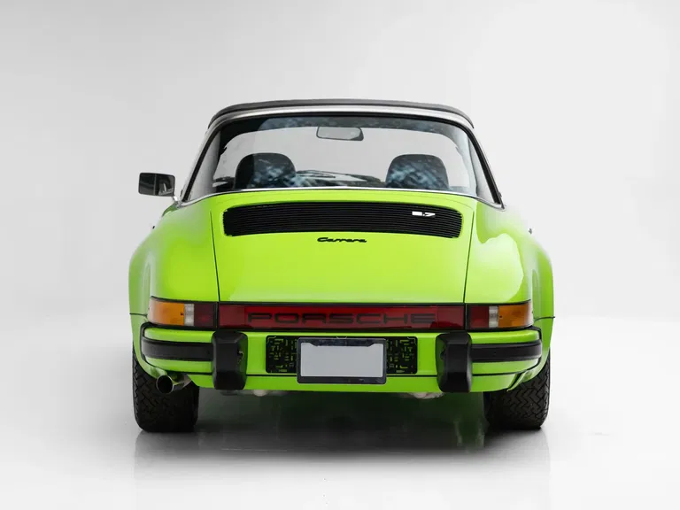 Porsche 911 Carrera 2.7