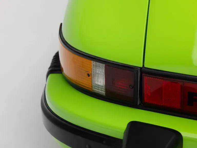 Porsche 911 Carrera 2.7