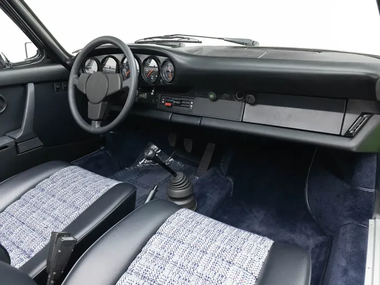 Porsche 911 Carrera 2.7