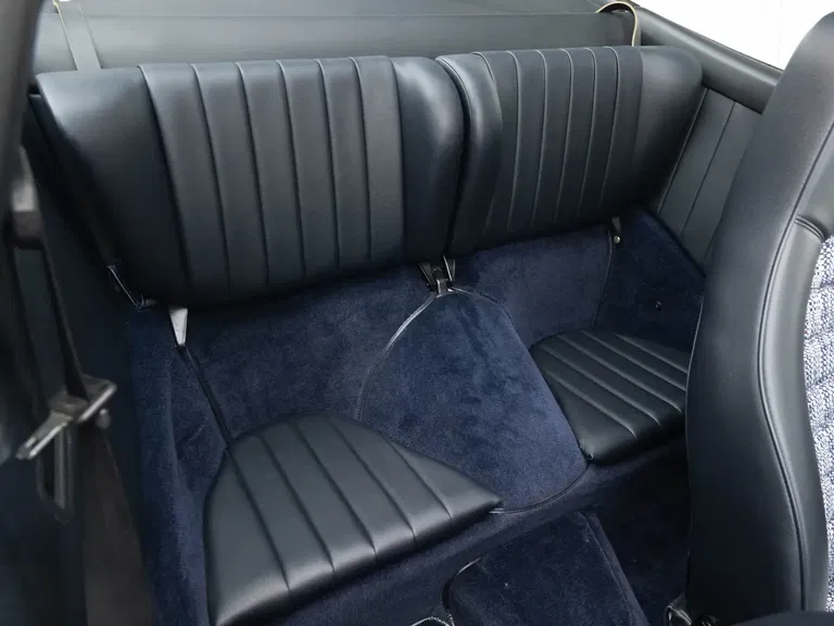 Porsche 911 Carrera 2.7