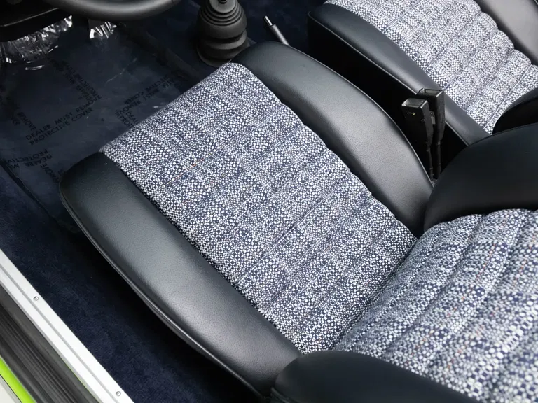 Porsche 911 Carrera 2.7