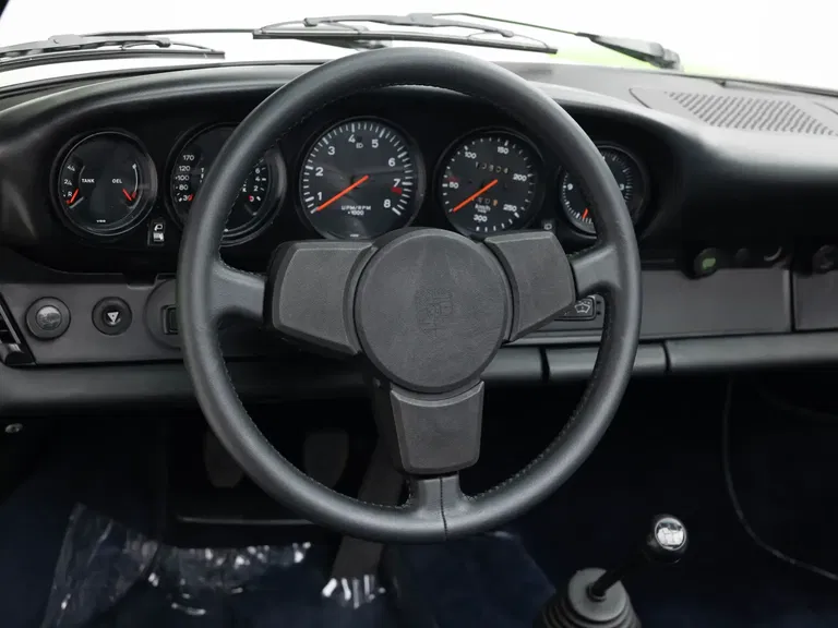 Porsche 911 Carrera 2.7