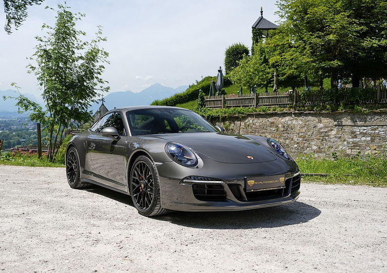 Porsche 991 Carrera 4 GTS