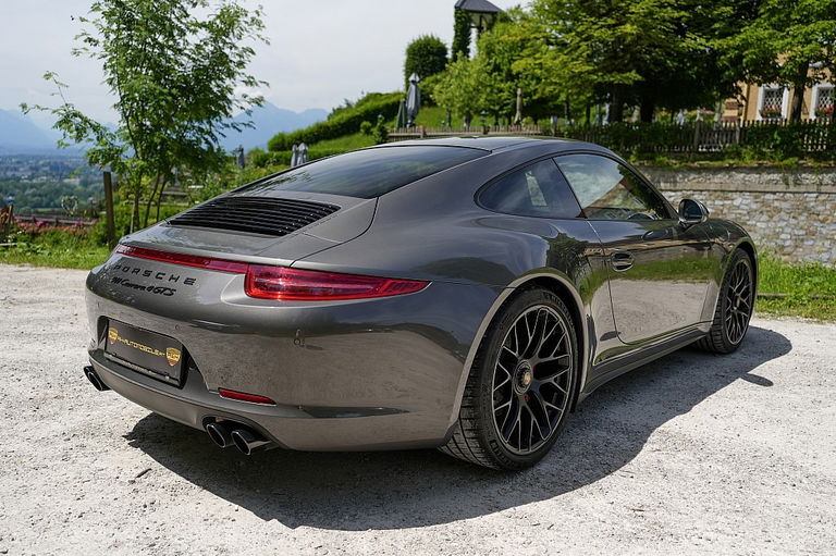Porsche 991 Carrera 4 GTS