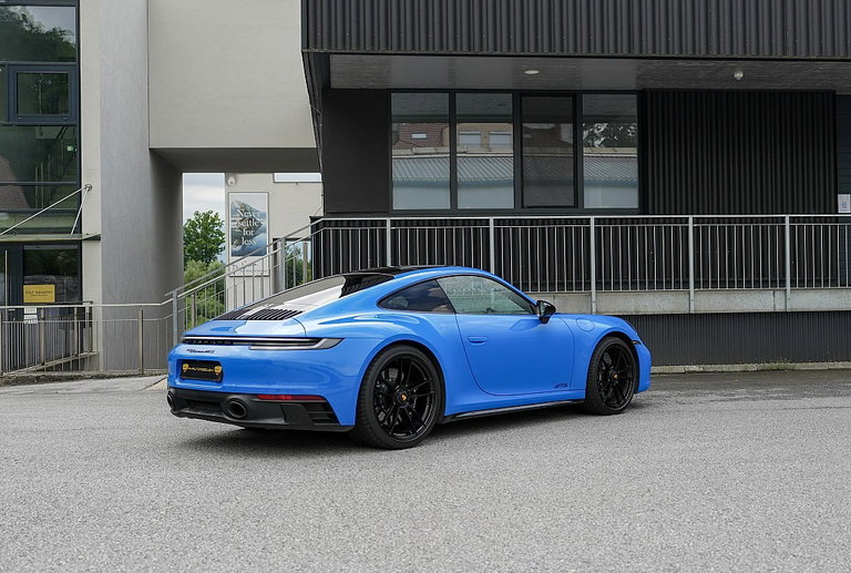 Porsche 992 Carrera GTS