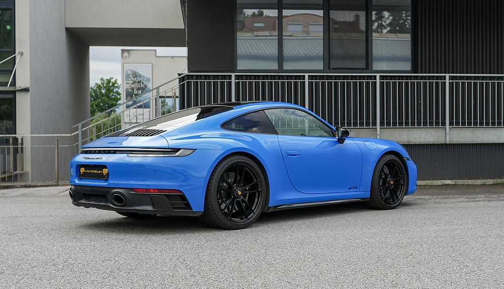 Porsche 992 Carrera GTS