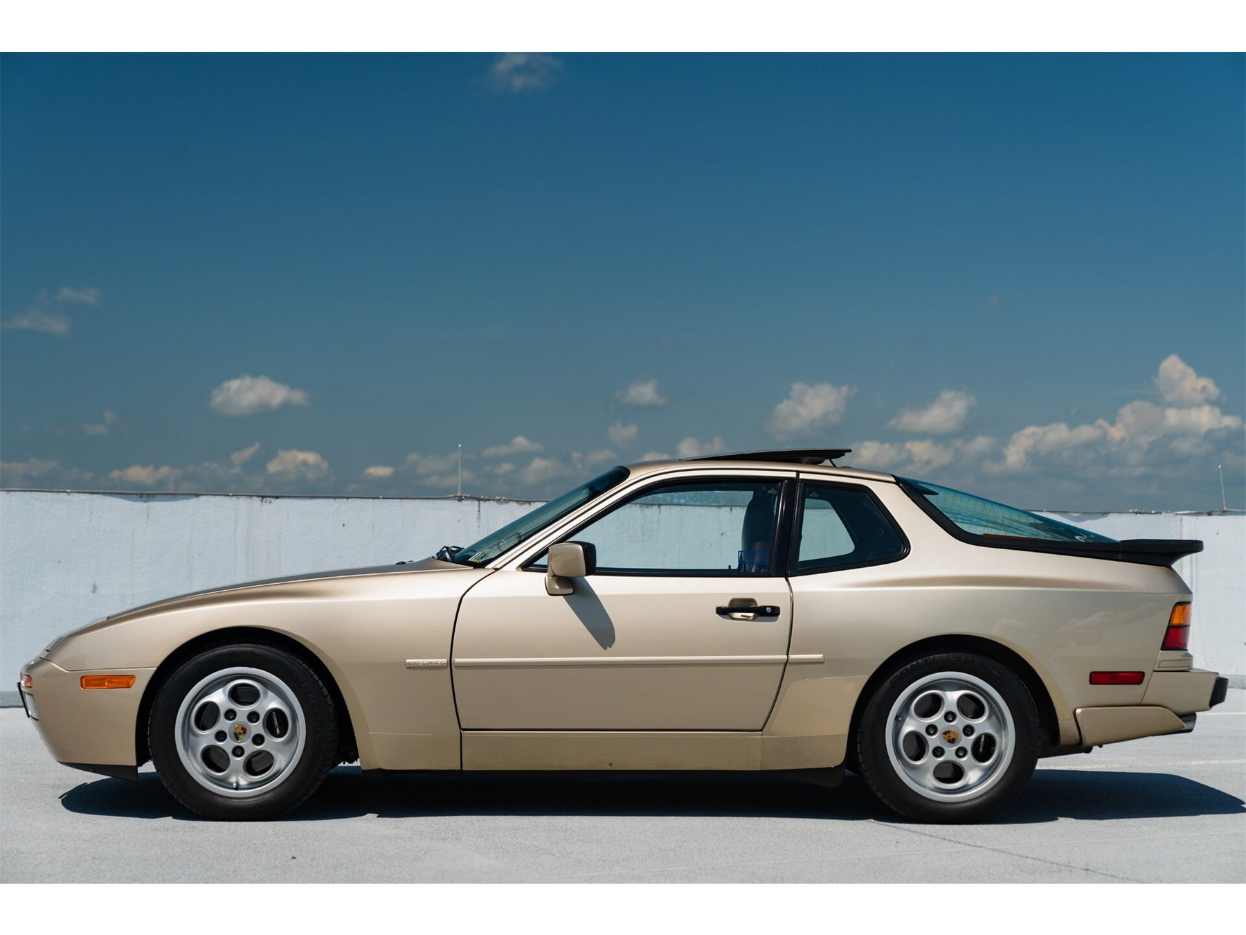Porsche 944 S2 Coupé 1989 - elferspot.com - Marketplace for