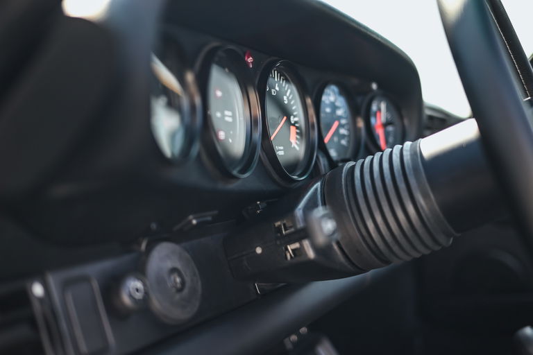 Porsche 911 Carrera 3.2 (US)