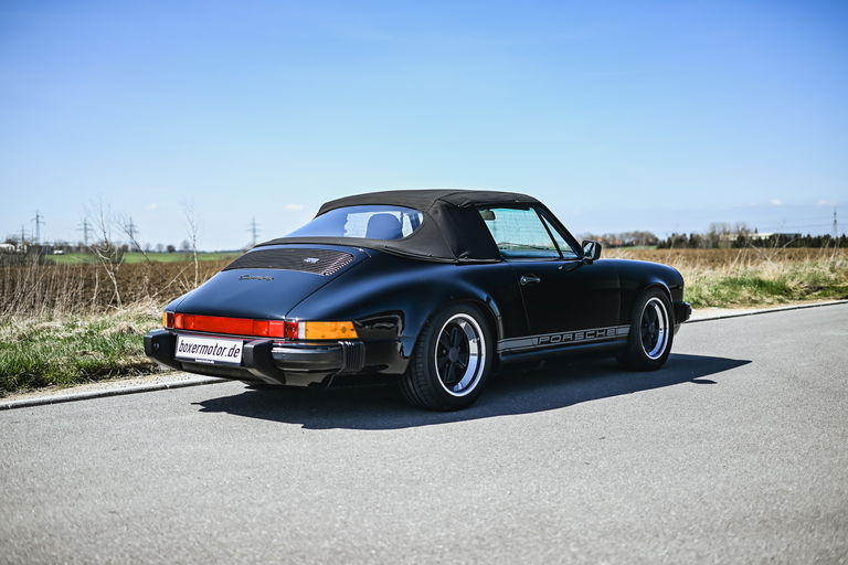 Porsche 911 Carrera 3.2 (US)