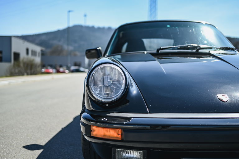 Porsche 911 Carrera 3.2 (US)