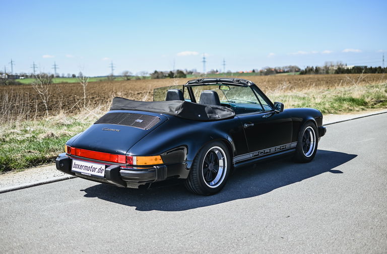 Porsche 911 Carrera 3.2 (US)