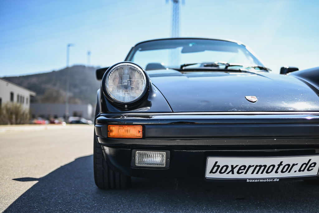 Porsche 911 Carrera 3.2 (US)