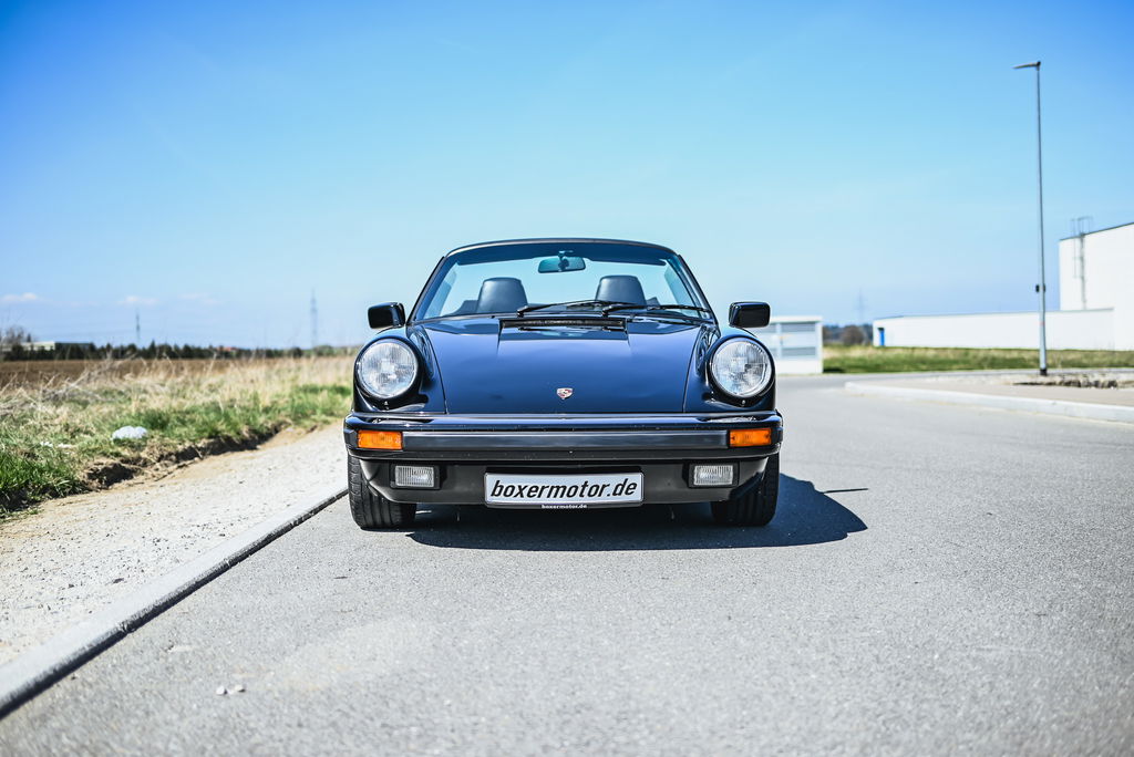 Porsche 911 Carrera 3.2 (US)
