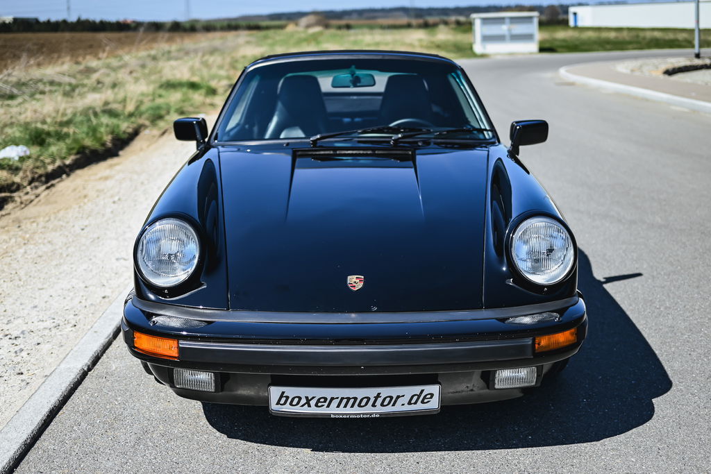 Porsche 911 Carrera 3.2 (US)