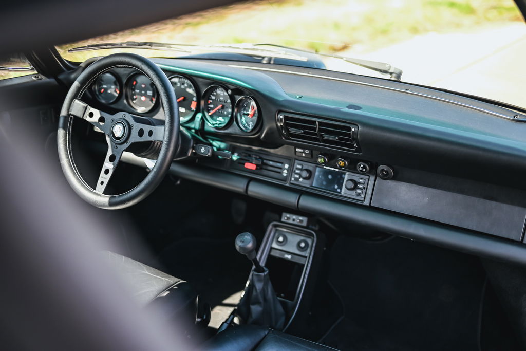 Porsche 911 Carrera 3.2 (US)