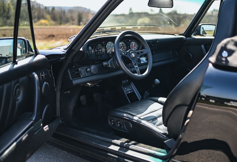 Porsche 911 Carrera 3.2 (US)