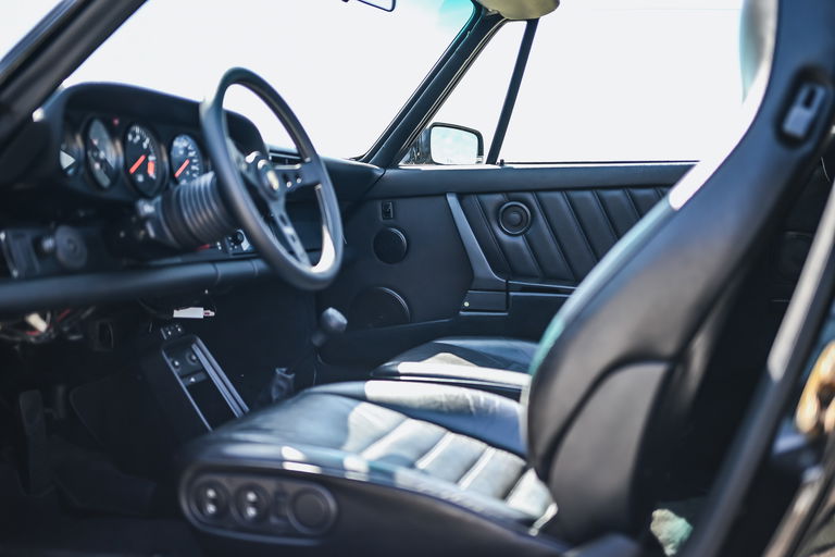 Porsche 911 Carrera 3.2 (US)