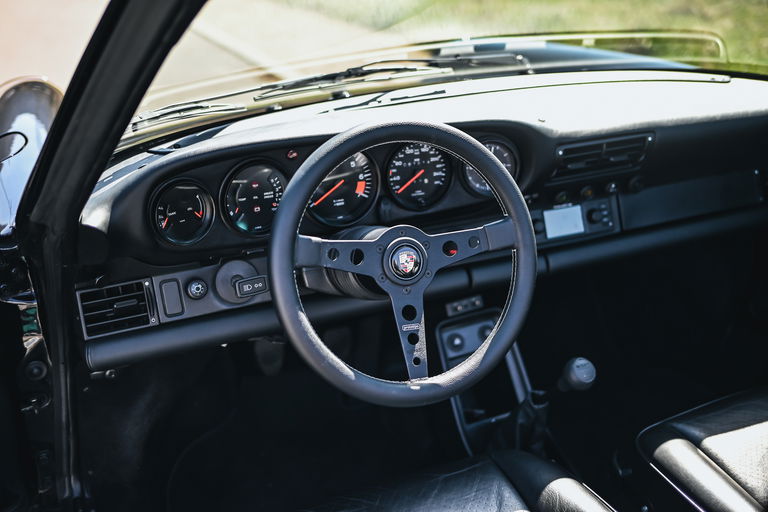 Porsche 911 Carrera 3.2 (US)