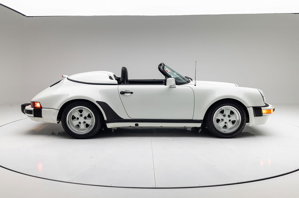 Porsche 911 Carrera 3.2 Speedster (US)