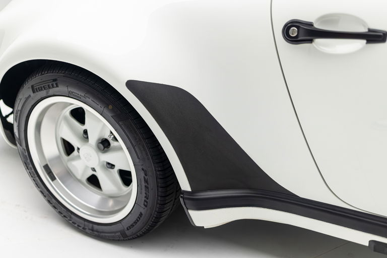 Porsche 911 Carrera 3.2 Speedster (US)