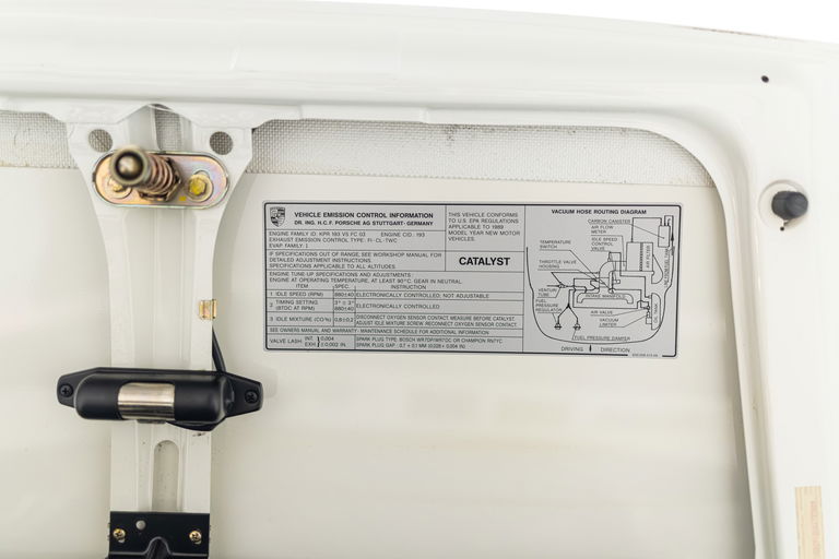 Porsche 911 Carrera 3.2 Speedster (US)