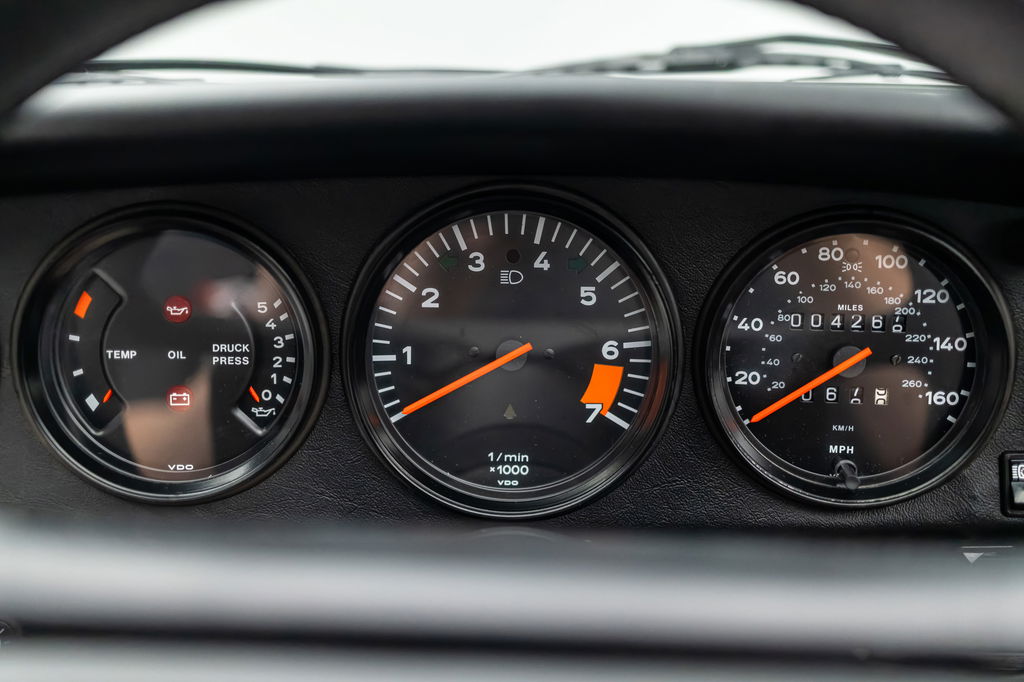 Porsche 911 Carrera 3.2 Speedster (US)